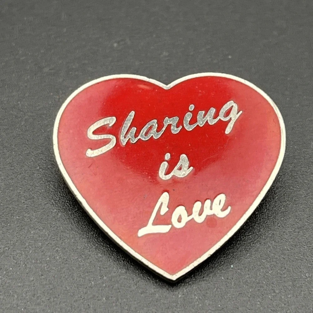 Sharing Is Love Red Heart‎ Lapel Hat Pin